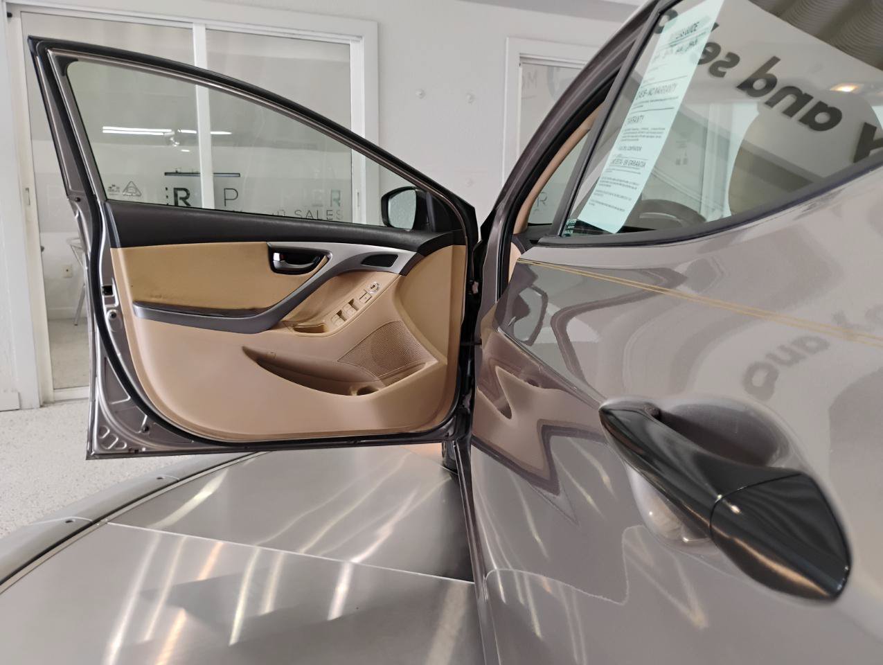 Used 2013 Hyundai Elantra Limited w/ Technology Pkg FWD image 51