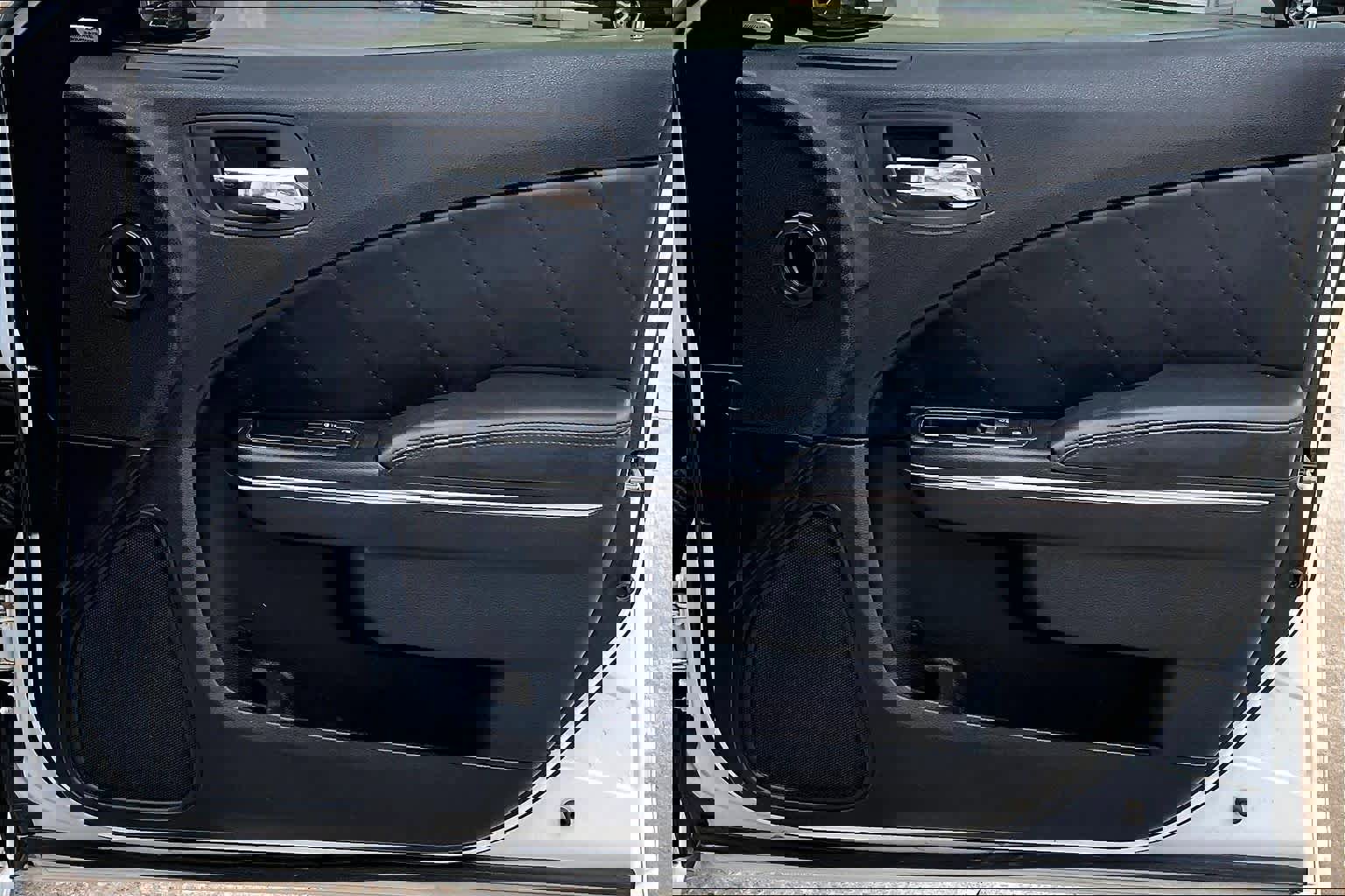 Used 2014 Dodge Charger R/T RWD image 13