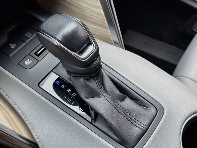 Used 2024 Toyota Venza XLE AWD/4WD image 27