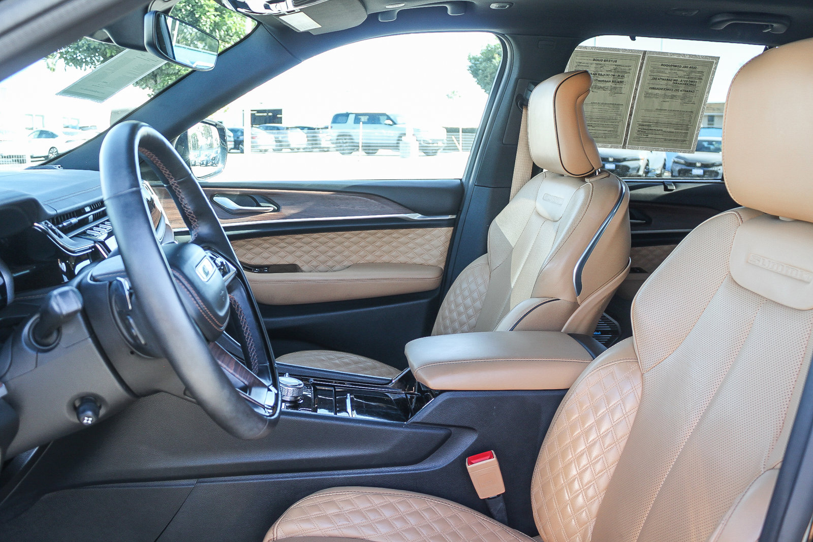 Used 2023 Jeep Grand Cherokee Summit w/ Luxury Tech Group V image 19