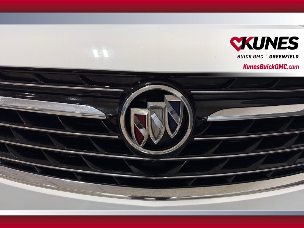 Used 2023 Buick Envision Essence FWD image 40