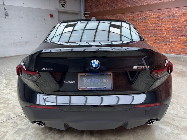 Used 2025 BMW 230i xDrive Coupe w/ Premium Package image 4