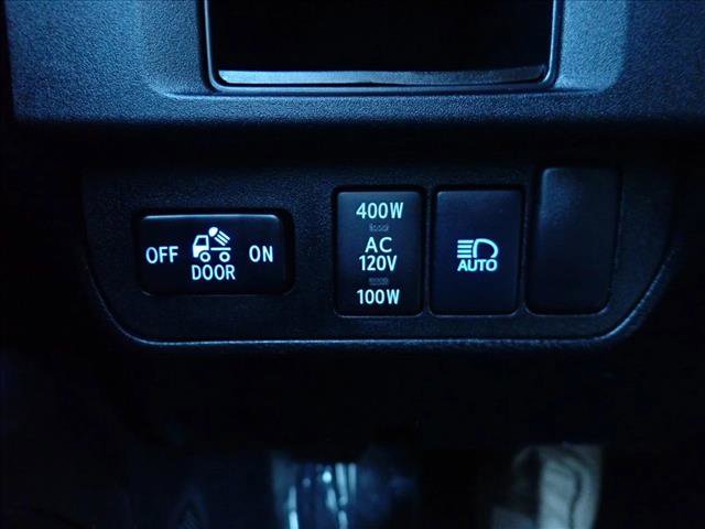 Used 2019 Toyota Tacoma TRD Off-Road w/ Technology Package image 22