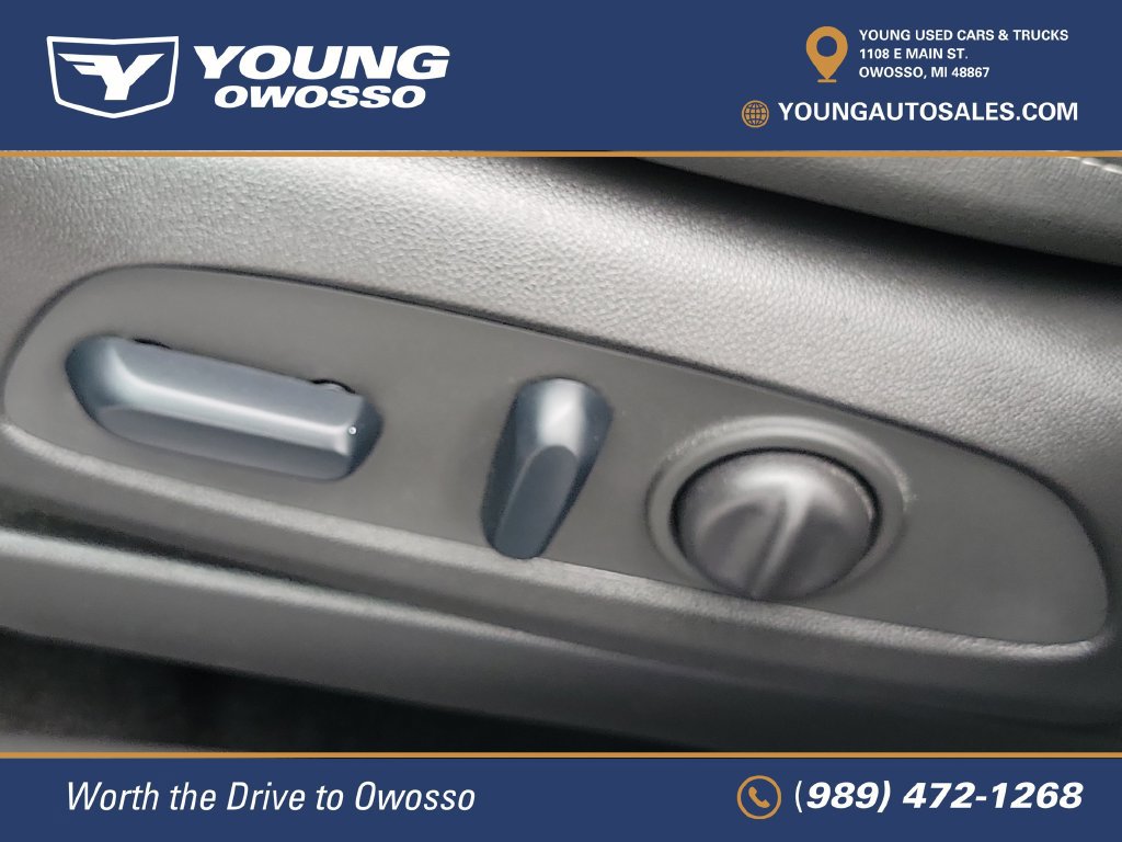 Used 2023 Buick Encore GX Select AWD/4WD image 9