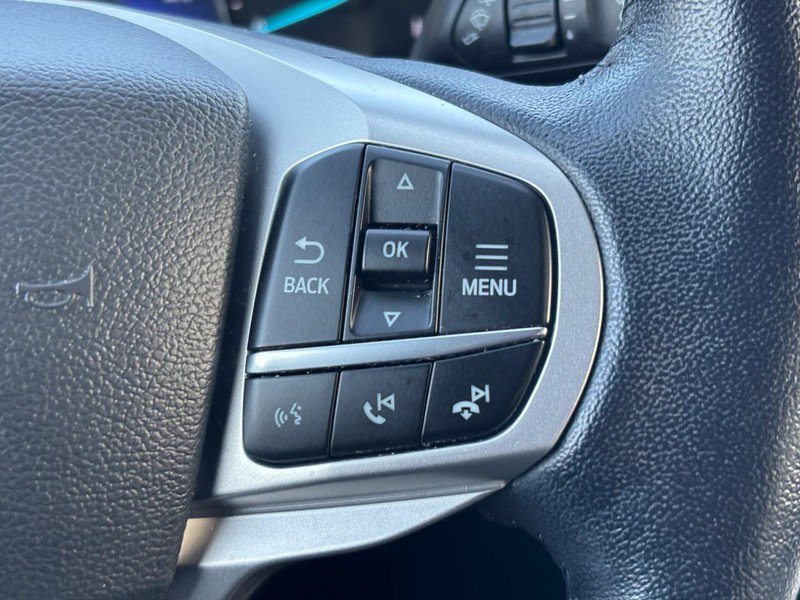 Used 2022 Ford Explorer XLT w/ Equipment Group 202A image 22