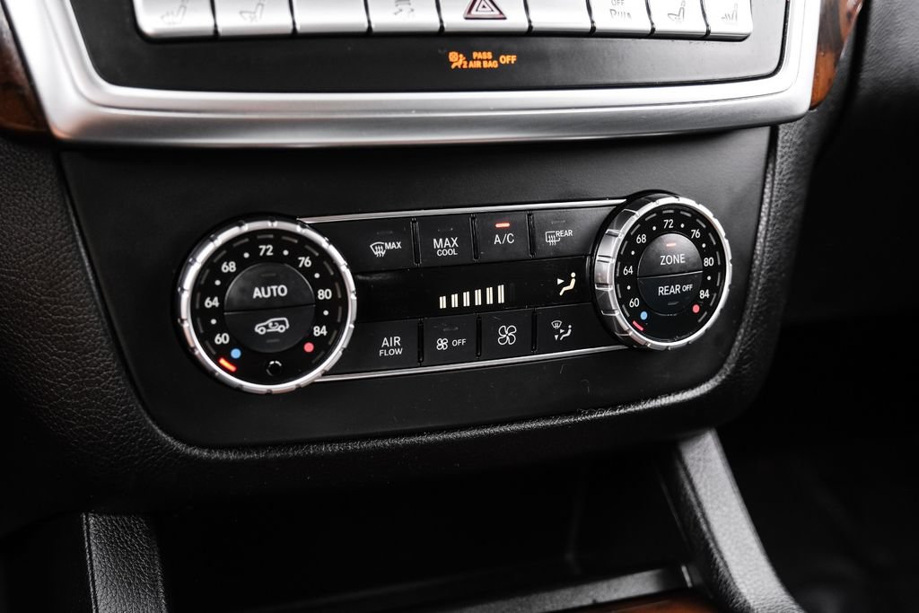 Used 2015 Mercedes-Benz GL 550 4MATIC image 25