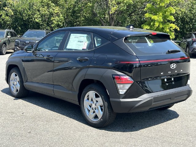 Used 2027 Hyundai Kona SE FWD image 11