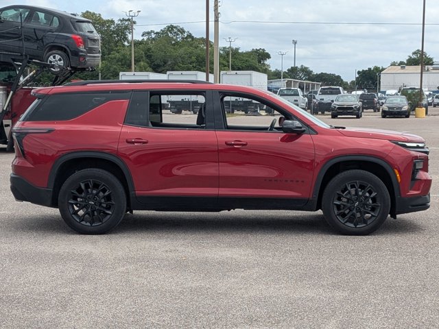 Used 2024 Chevrolet Traverse LT w/ Midnight/Sport Edition image 4
