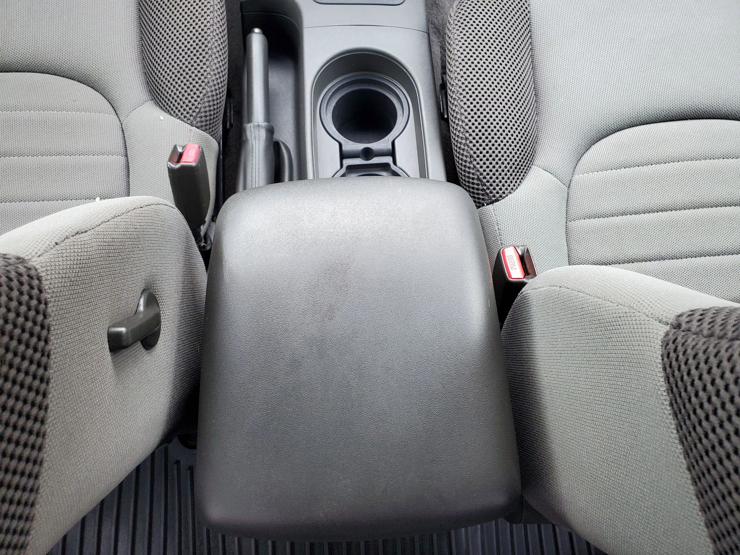 Used 2006 Nissan Xterra S w/ (K92) Protection Pkg image 36