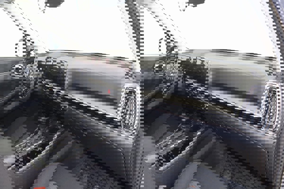 Used 2025 Kia Sorento LX image 41