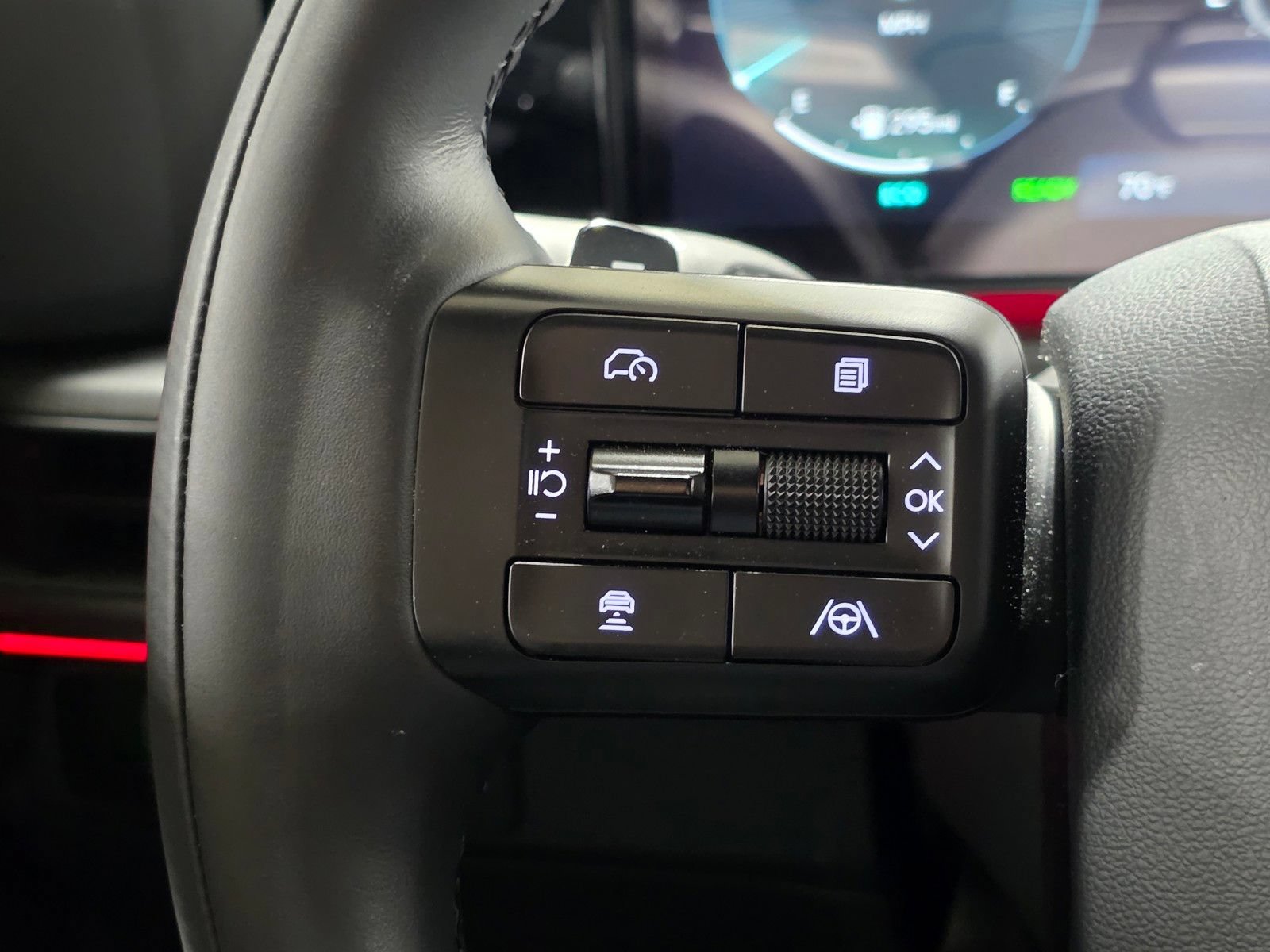 Used 2025 Hyundai Santa Fe Calligraphy AWD/4WD image 33