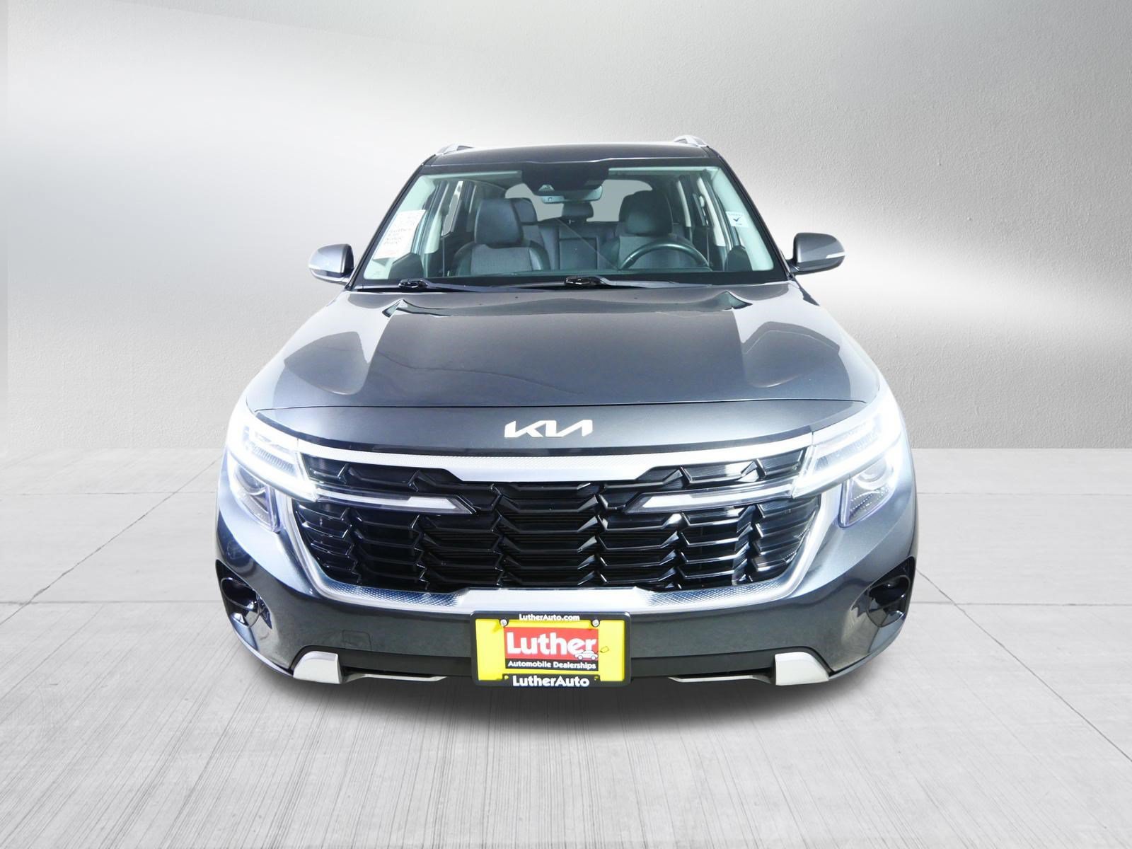 Used 2024 Kia Seltos S AWD/4WD image 2