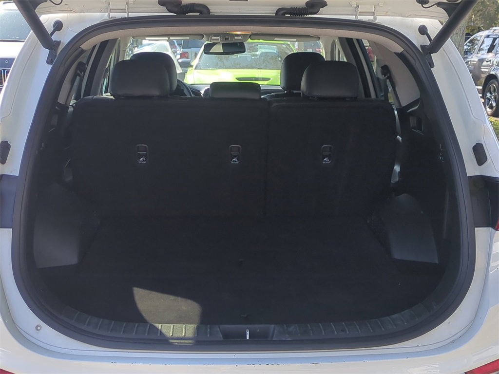 Used 2019 Hyundai Santa Fe Limited image 14