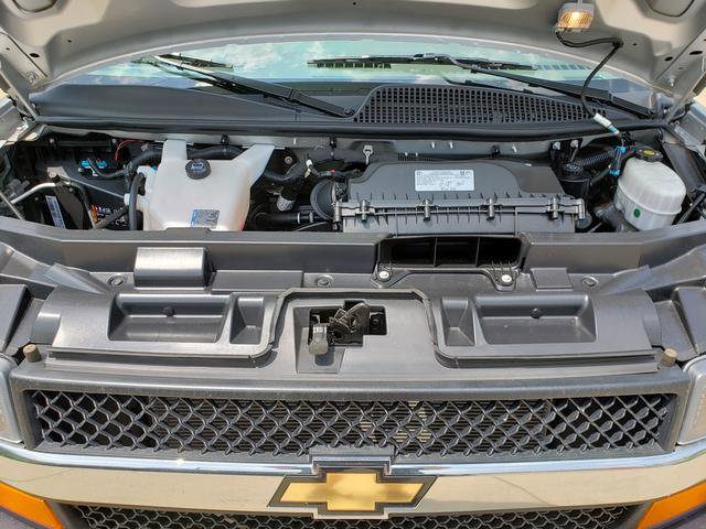 Used 2018 Chevrolet Express 3500 LT w/ LT Preferred Equipment Group RWD image 26
