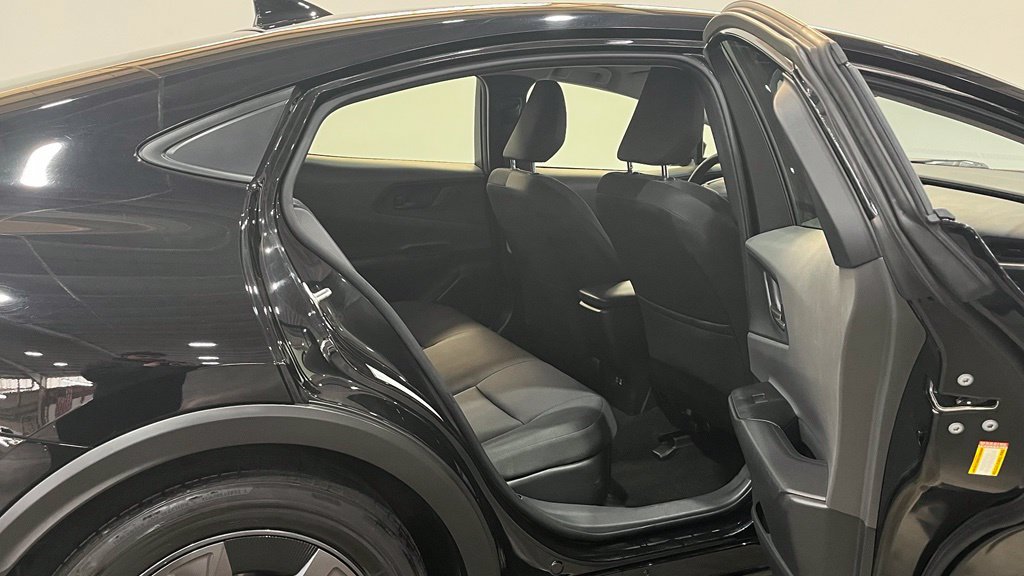 Used 2025 Toyota Prius LE FWD image 15