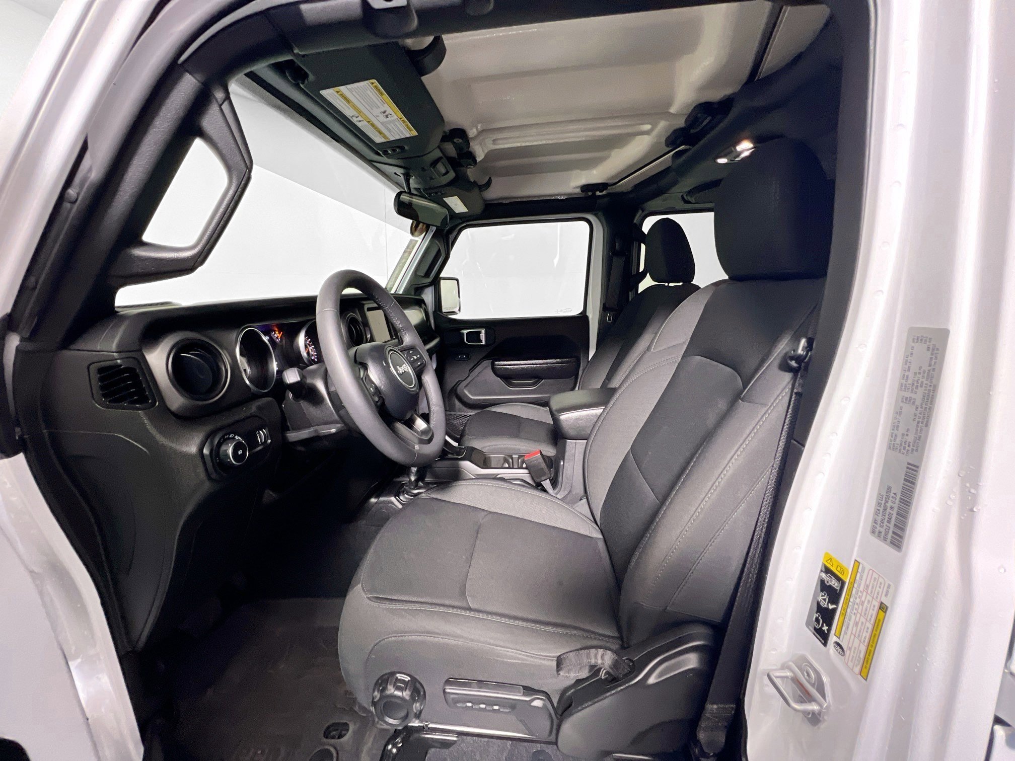 Used 2023 Jeep Wrangler Unlimited Sport AWD/4WD image 14