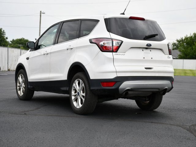 Used 2017 Ford Escape SE AWD/4WD image 5