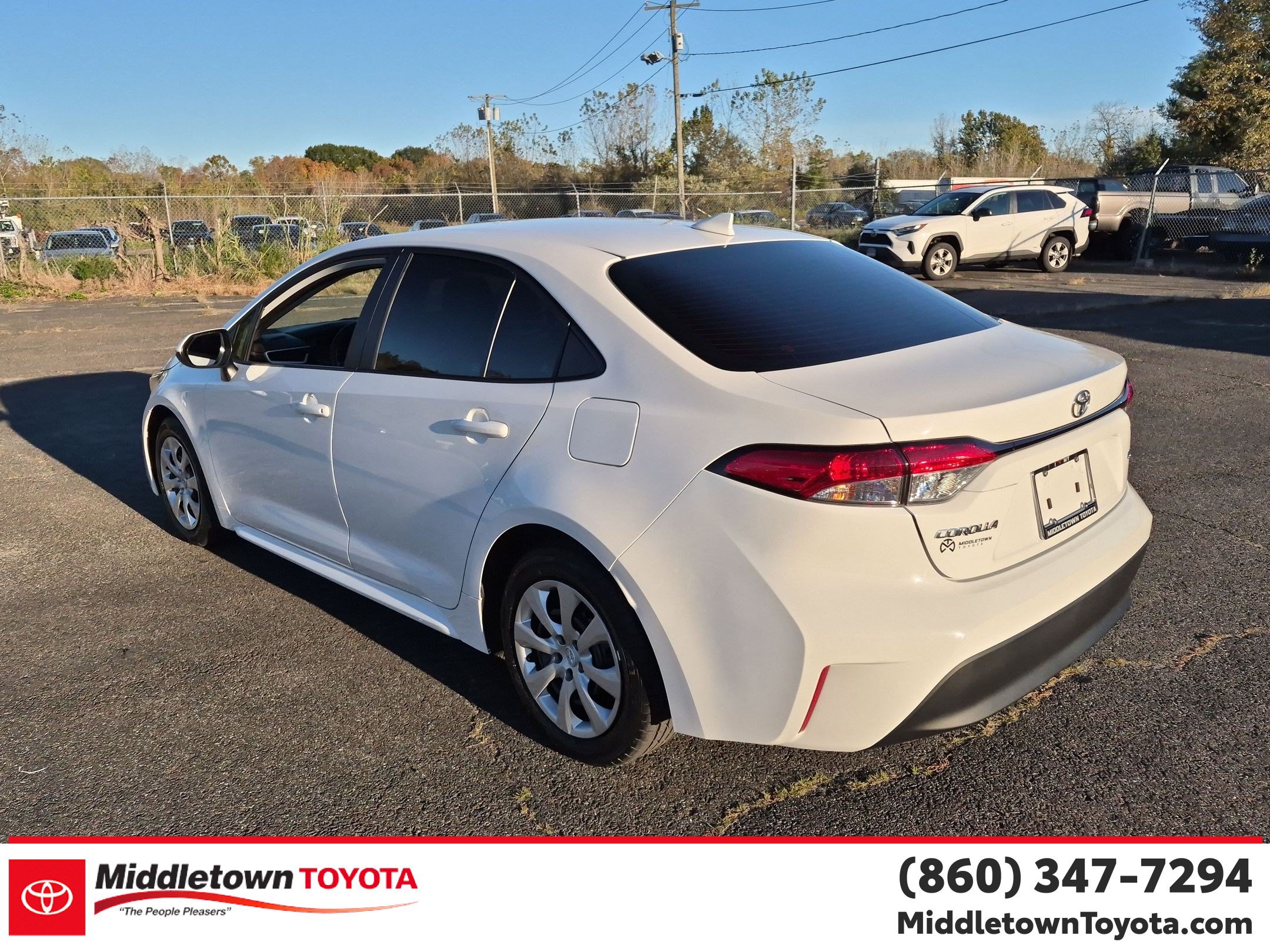 Certified 2025 Toyota Corolla LE FWD image 5