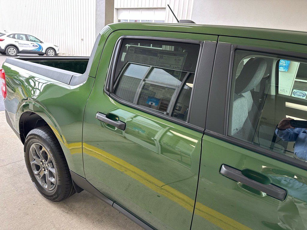 New 2025 Ford Maverick XLT w/ XLT Luxury Package image 11