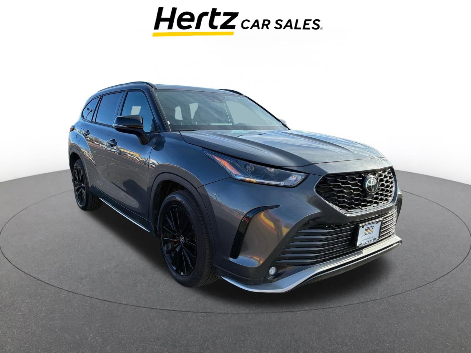 Used 2025 Toyota Highlander XSE image 1