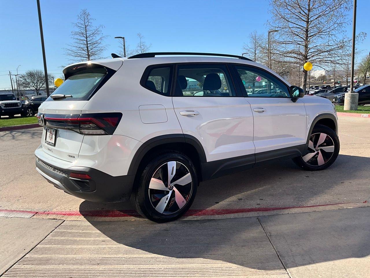 Used 2025 Volkswagen Taos S image 6