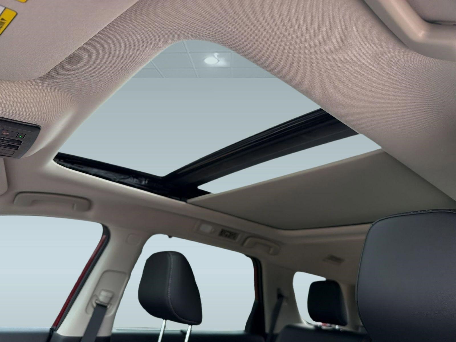 New 2026 Nissan Pathfinder Platinum image 16