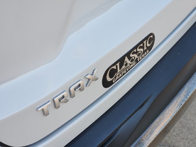 Used 2026 Chevrolet Trax ACTIV FWD image 8