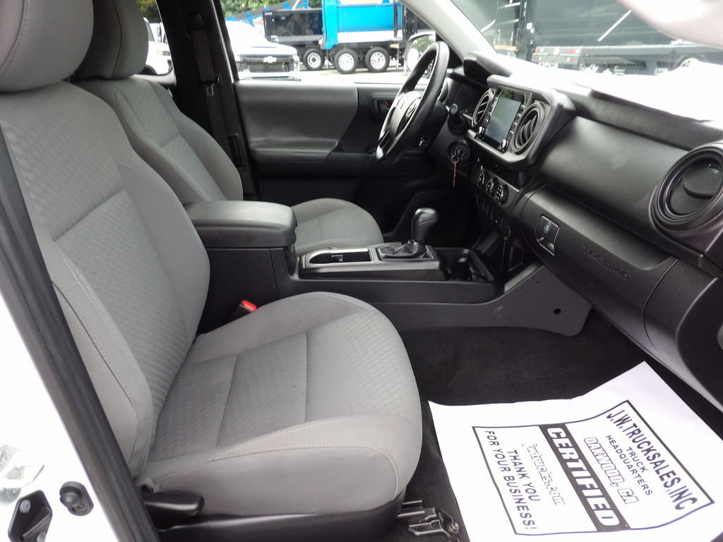 Used 2023 Toyota Tacoma SR RWD image 34