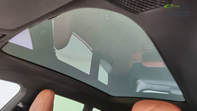 Used 2023 BMW iX M60 w/ Executive Package image 59