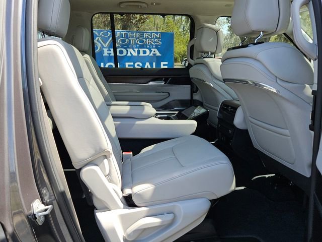 Used 2024 Jeep Grand Wagoneer Series I image 14