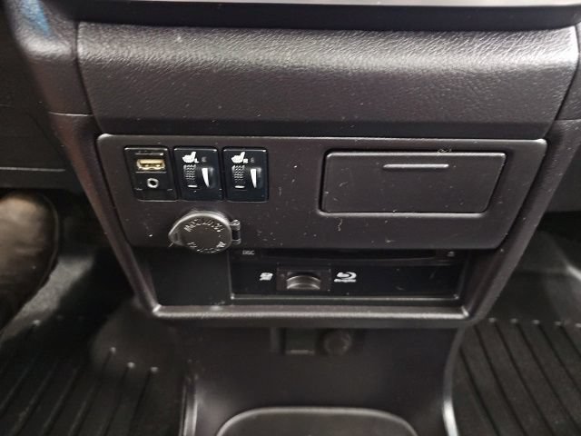 Used 2017 Toyota Sienna Limited Premium AWD/4WD image 24