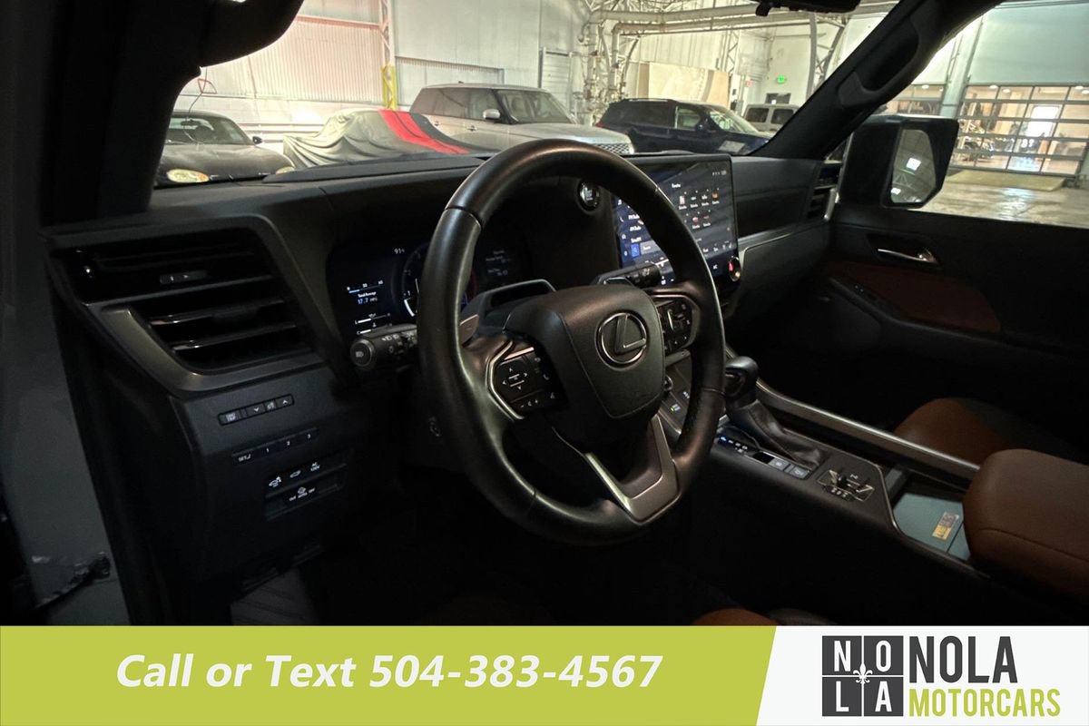 Used 2024 Lexus GX 550 image 18