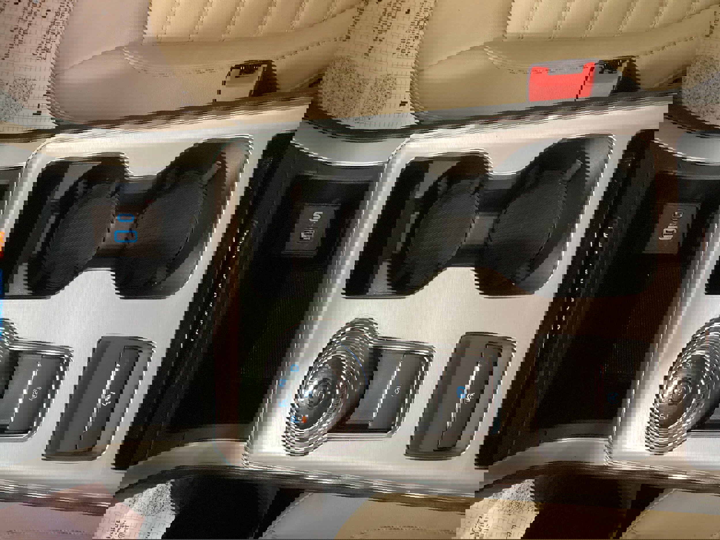 Used 2022 Ford Edge SEL image 28