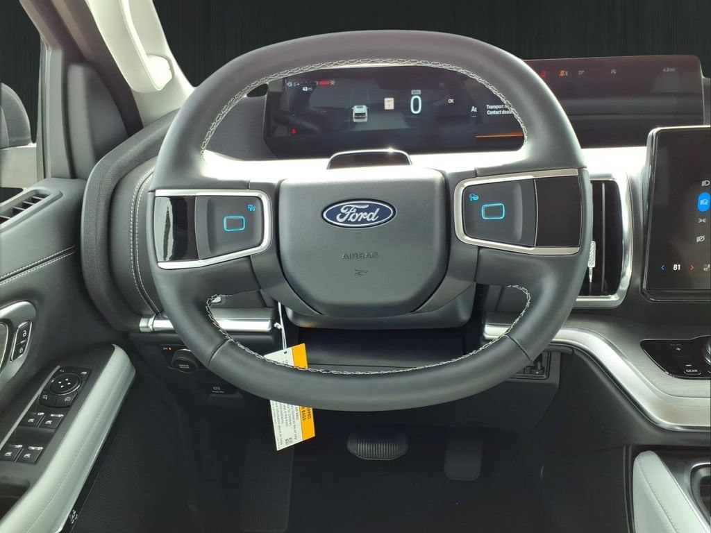 New 2026 Ford Expedition Max Platinum w/ Driver's Package AWD/4WD image 16