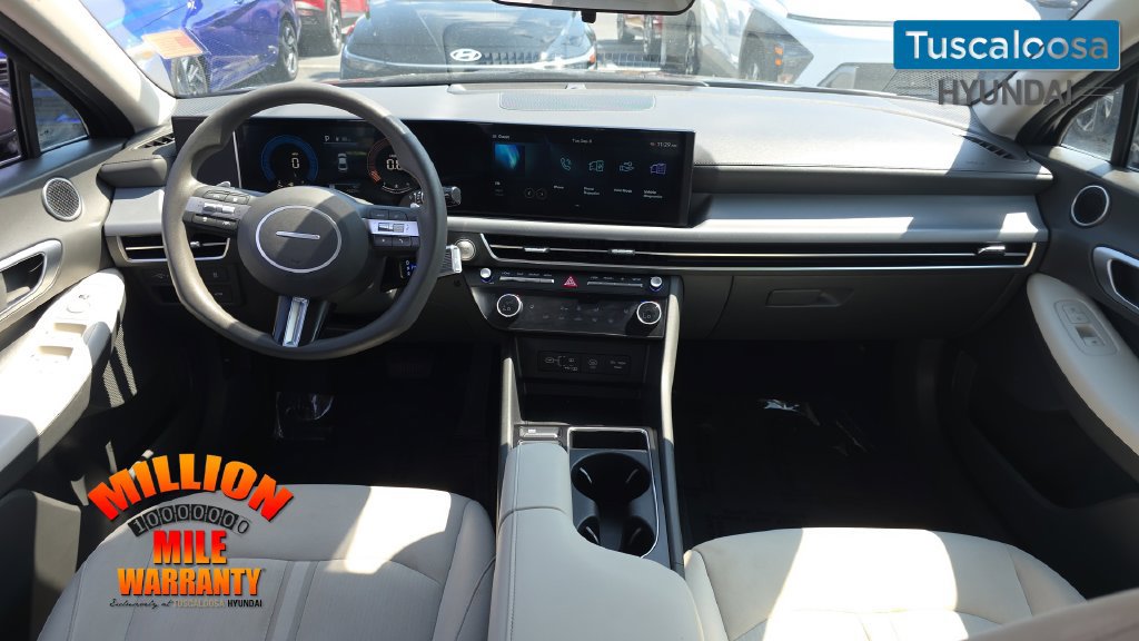 Used 2025 Hyundai Sonata SEL FWD image 25