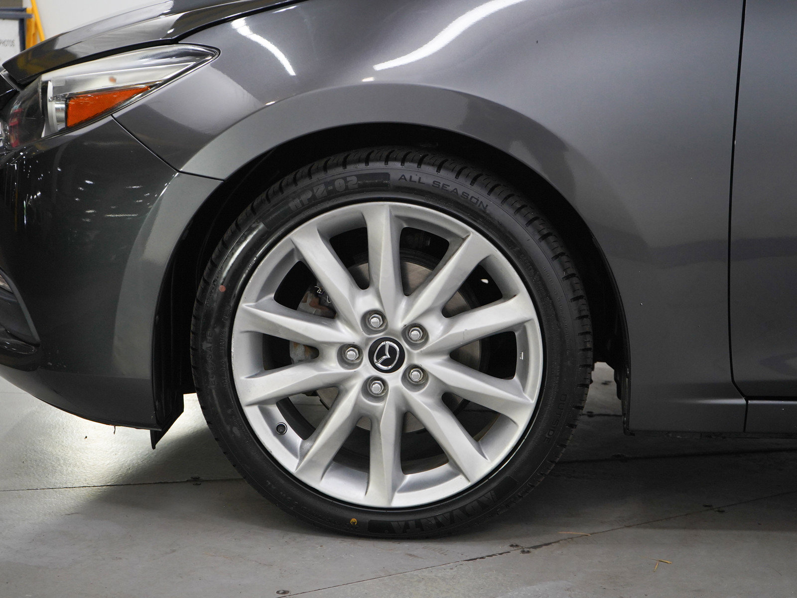 Used 2017 MAZDA MAZDA3 Touring FWD image 28