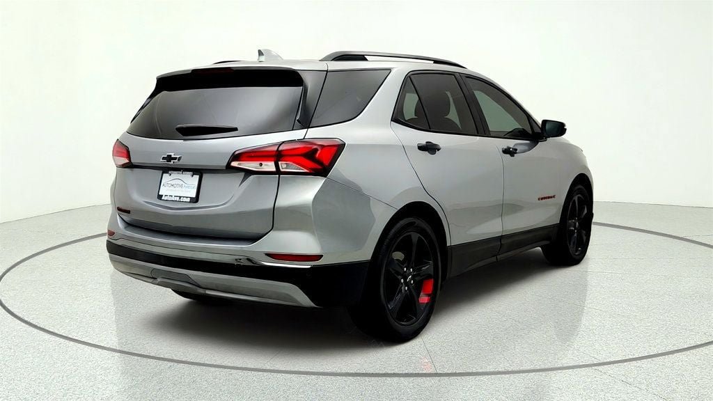 Used 2023 Chevrolet Equinox Premier FWD image 5
