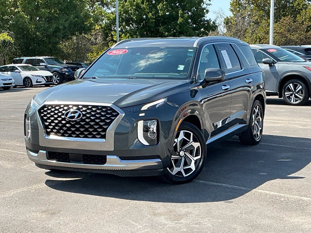 Used 2022 Hyundai Palisade Calligraphy FWD image 2