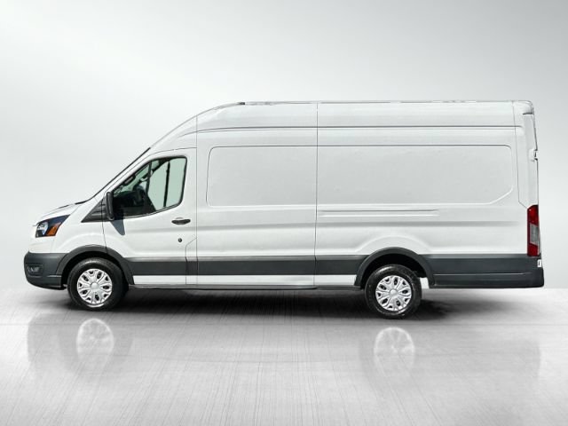 Used 2022 Ford E-Transit 148 High Roof Extended RWD image 7
