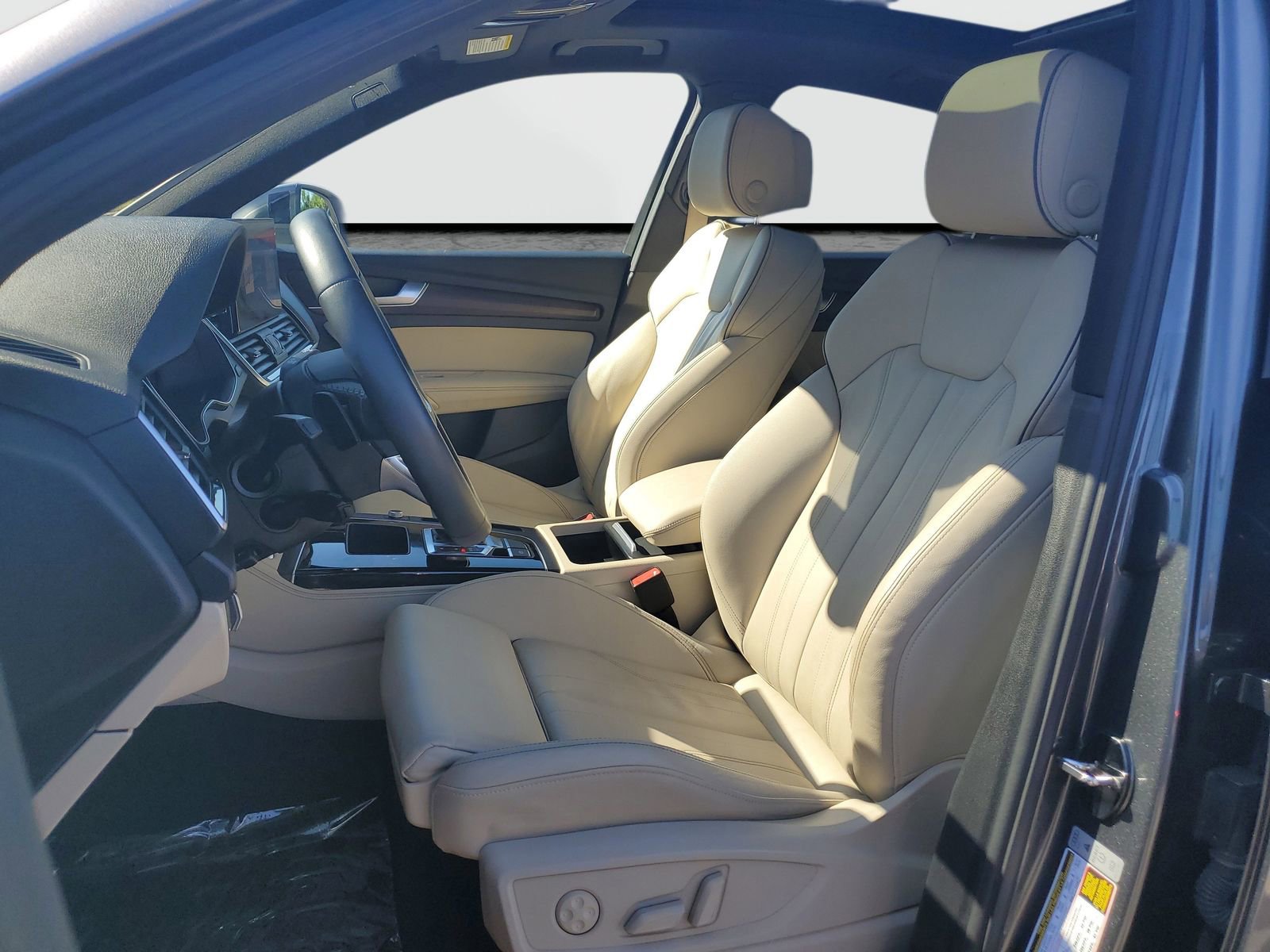 Used 2022 Audi Q5 2.0T Premium Plus w/ Premium Plus Package image 19