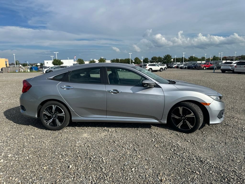Used 2017 Honda Civic Touring image 12