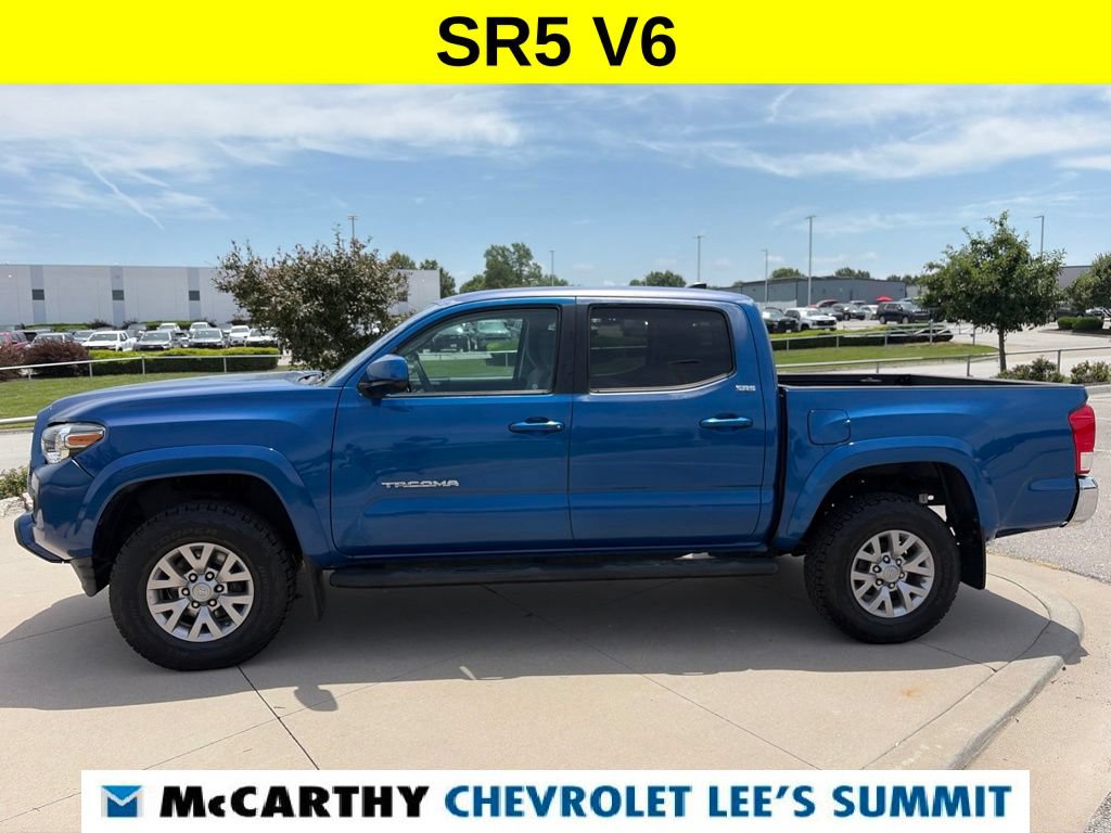 Used 2017 Toyota Tacoma SR5 w/ Tow Package AWD/4WD image 5