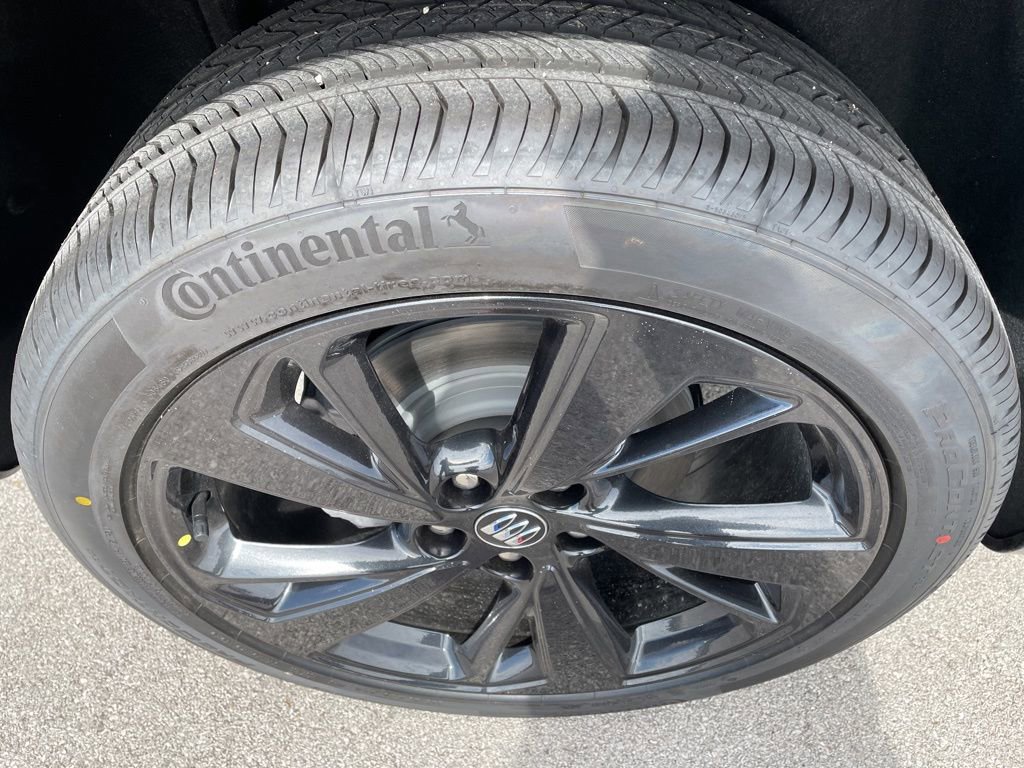 New 2026 Buick Envision Sport Touring image 33