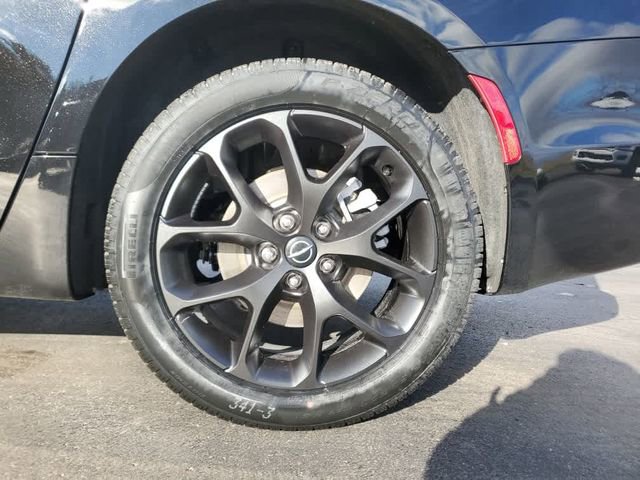 New 2026 Chrysler Pacifica Limited w/ S Appearance Package AWD/4WD image 9