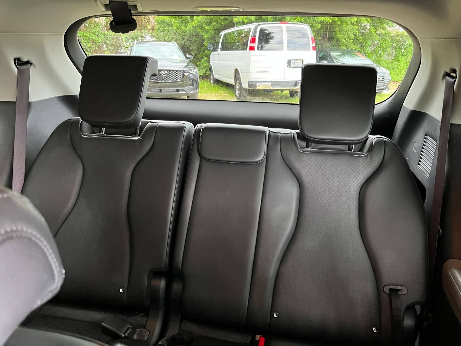 Used 2026 Kia Carnival FWD image 30