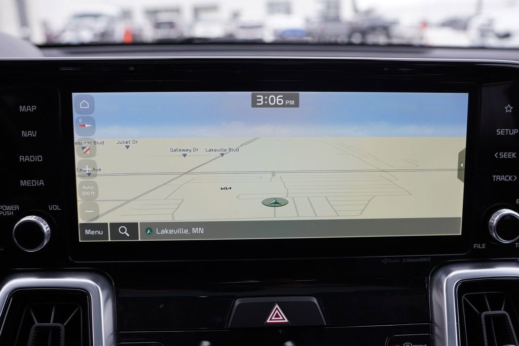 Certified 2022 Kia Sorento SX image 27