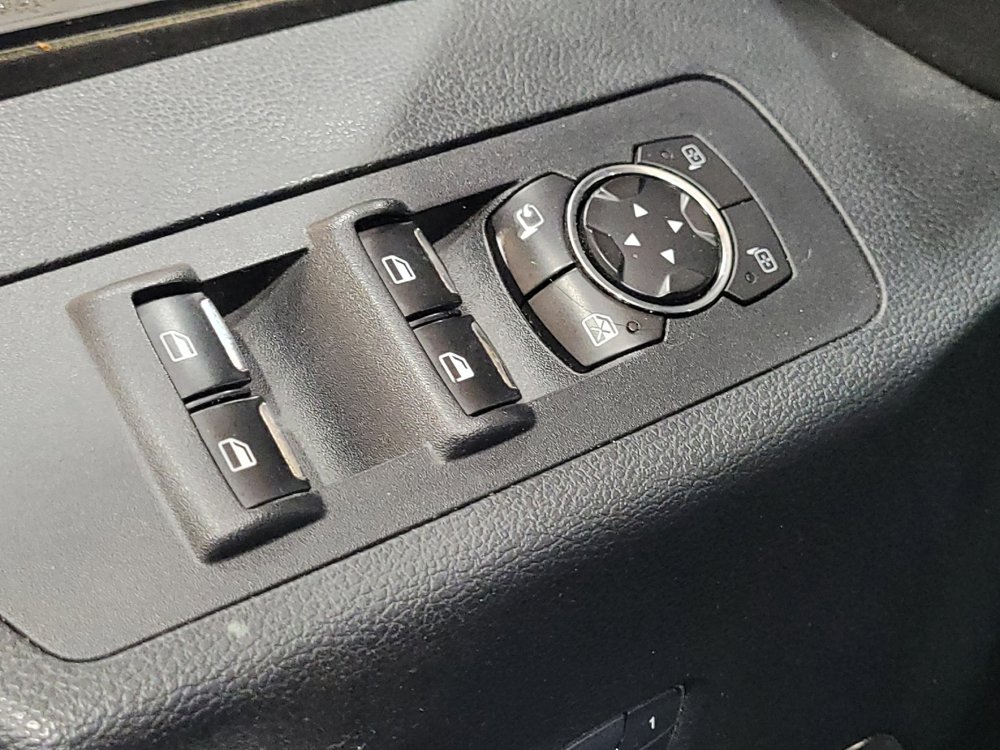 Used 2015 Ford F150 Lariat AWD/4WD image 27