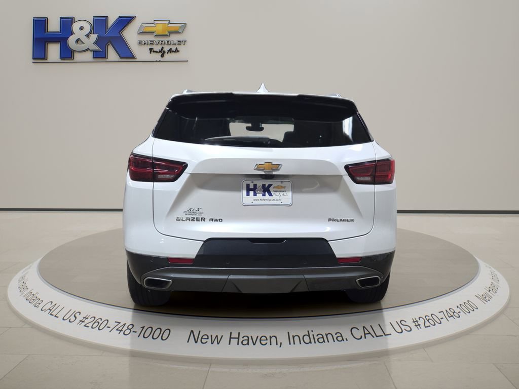 Used 2024 Chevrolet Blazer Premier w/ Driver Confidence II Package image 5