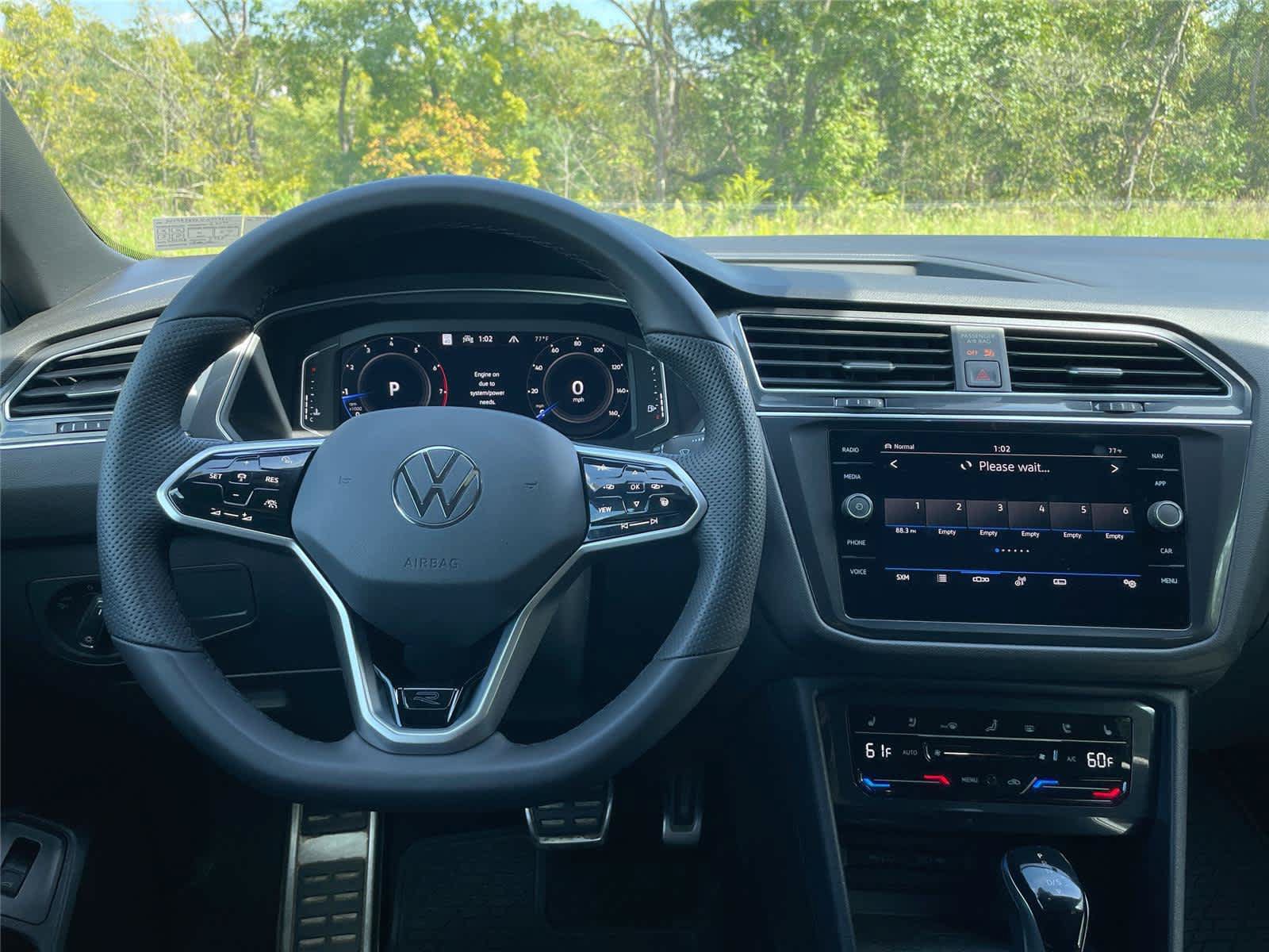 Used 2022 Volkswagen Tiguan SEL R-Line AWD/4WD image 19