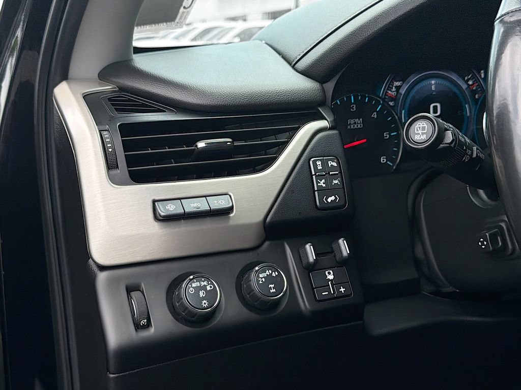 Used 2019 GMC Yukon Denali w/ Denali Ultimate Package AWD/4WD image 10